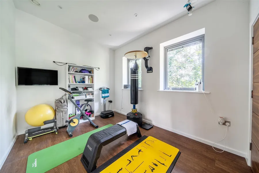Property Image 24