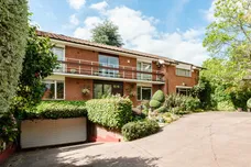 16A The Bishops Avenue, London, N2 photo 1