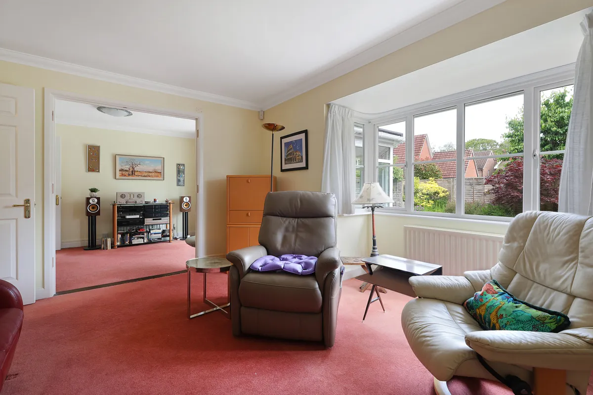 Jennings Way, Horley, Surrey, RH6