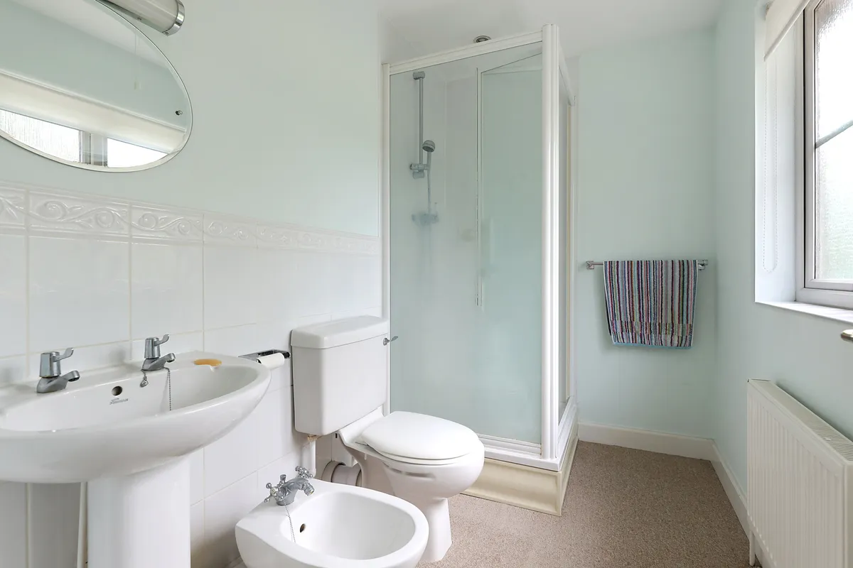 Jennings Way, Horley, Surrey, RH6