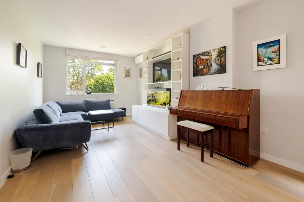 16A The Bishops Avenue, London, N2