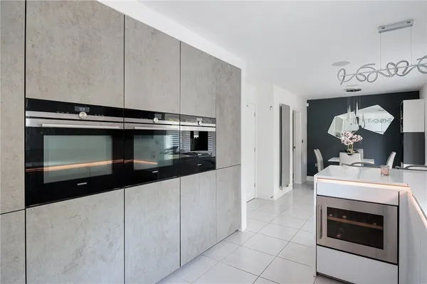 Bradshaw Close, Wilmslow, SK9 photo 10