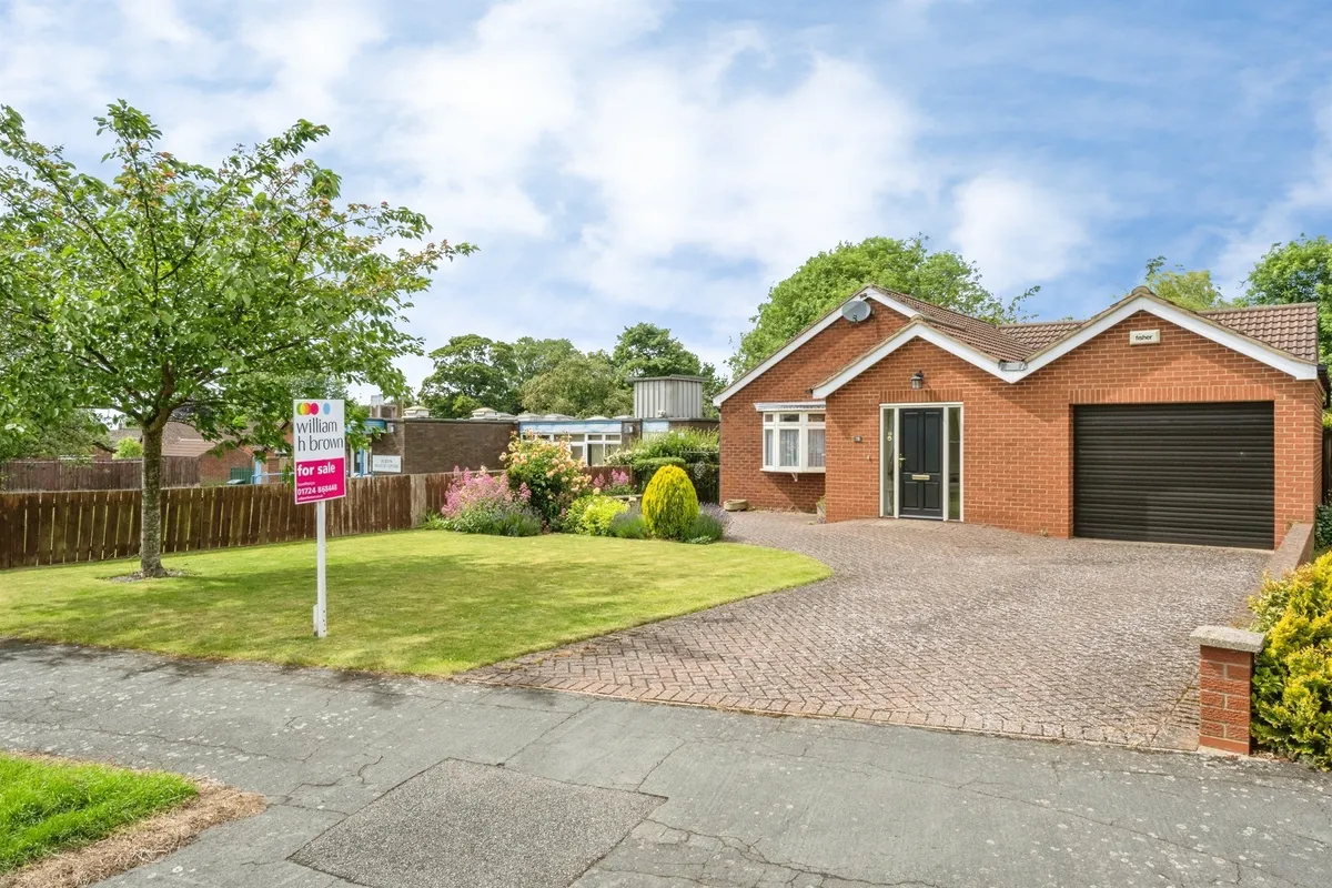 Norfolk Avenue, Burton-upon-Stather, SCUNTHORPE