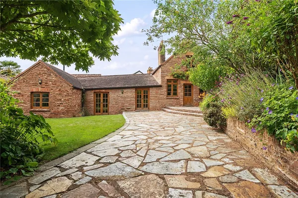 West Monkton, Taunton, TA2 photo 1