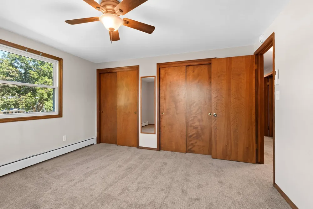 406 Saint Jude St, Green Bay, WI 54303