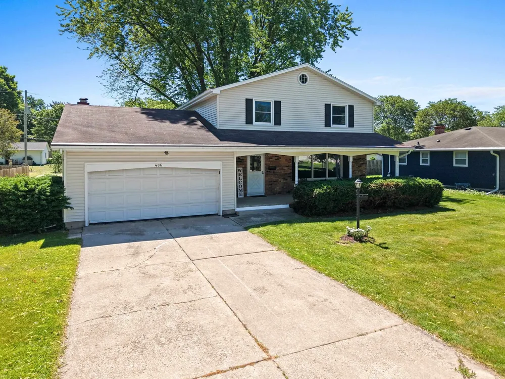 406 Saint Jude St, Green Bay, WI 54303