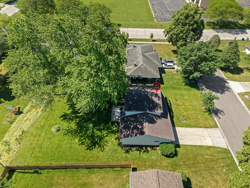 406 Saint Jude St, Green Bay, WI 54303