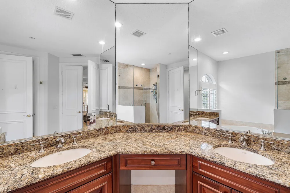 400 NE 69th Circle, Boca Raton, FL 33487