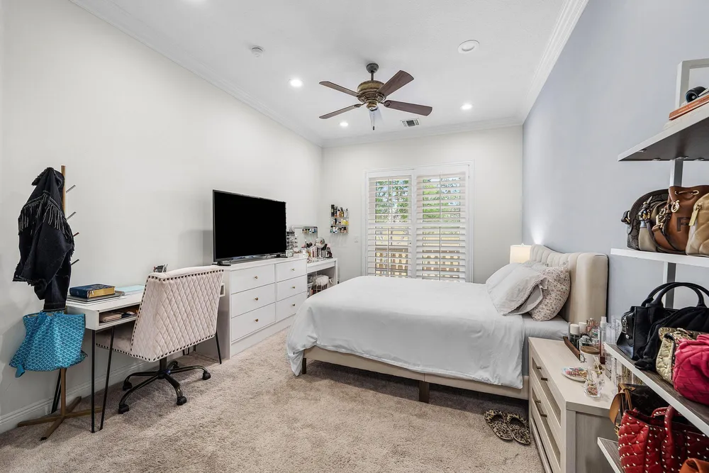 400 NE 69th Circle, Boca Raton, FL 33487