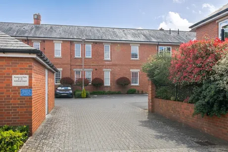 Glanville Way, Epsom KT19
