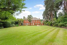 Heath Rise, Virginia Water GU25 photo 5
