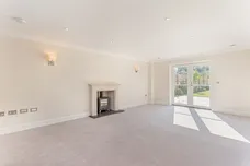 Meadow Lane South Heath HP16 photo 5