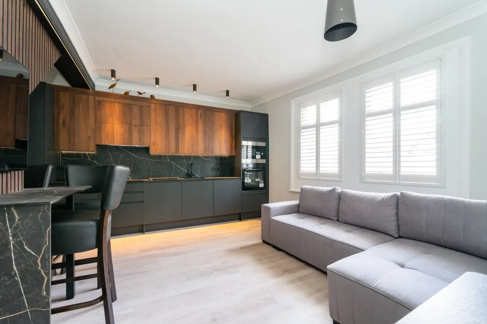 Northfield Avenue Ealing W13 photo 4