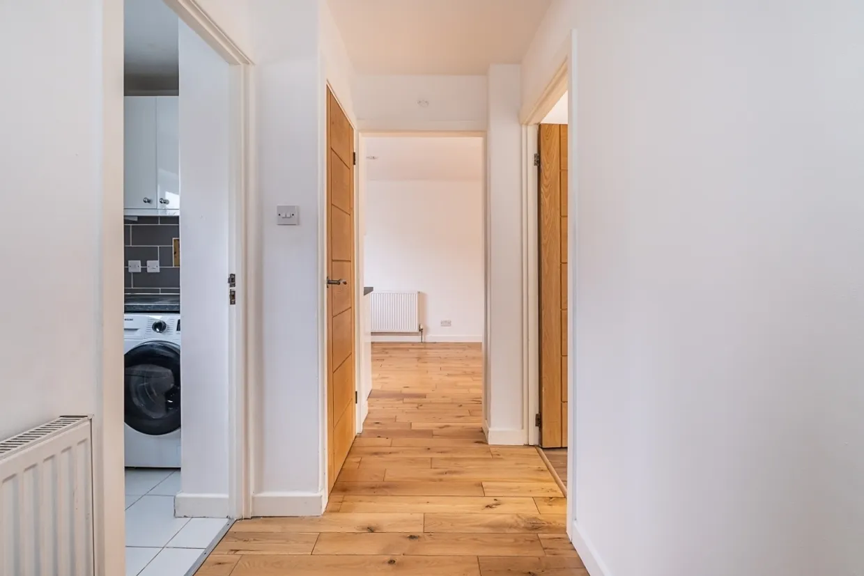 Waverton Road London SW18 photo 3