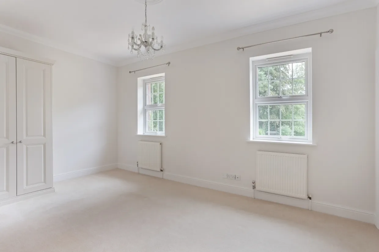 Heath Rise, Virginia Water GU25 photo 14