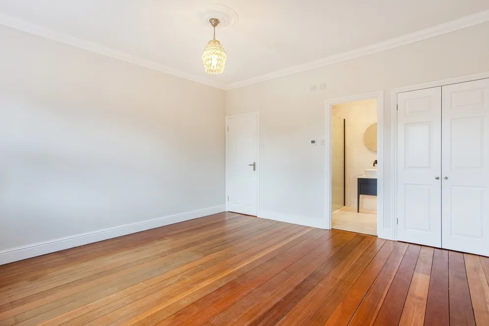 Heath Rise, Virginia Water GU25 photo 16