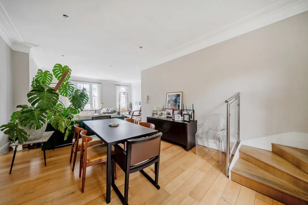 Eardley Crescent London SW5 photo 11