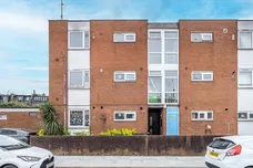 Waverton Road London SW18 photo 12