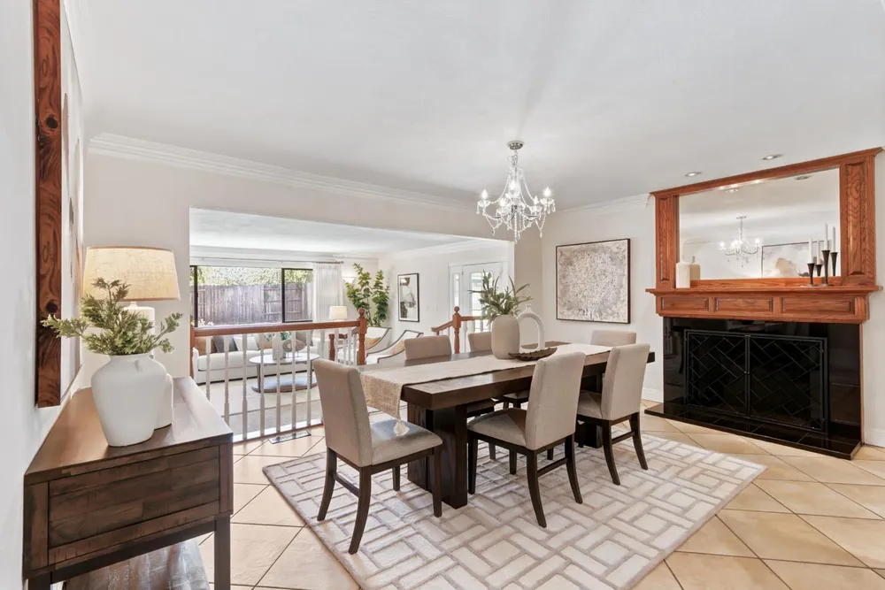 6030 Palm Dr, Carmichael, CA 95608