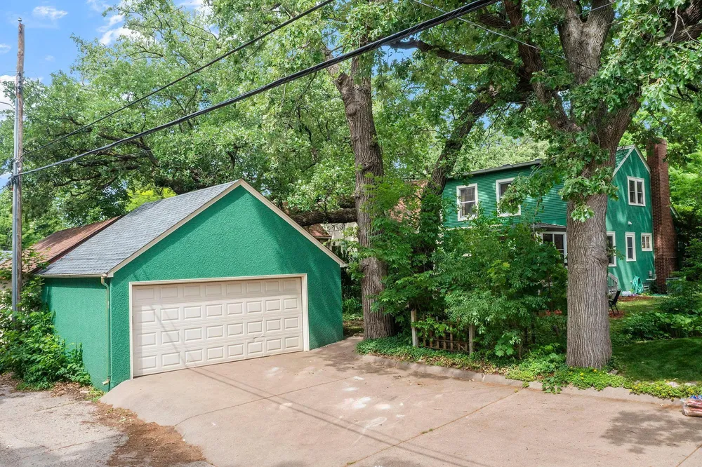 3704 45th Ave S, Minneapolis, MN 55406