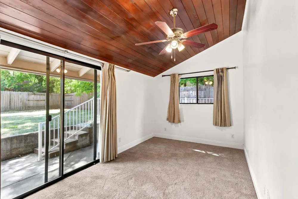 6030 Palm Dr, Carmichael, CA 95608