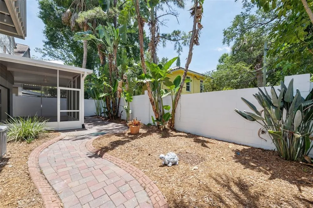 4510 W Fig St, Tampa, FL 33609