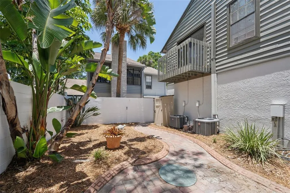 4510 W Fig St, Tampa, FL 33609