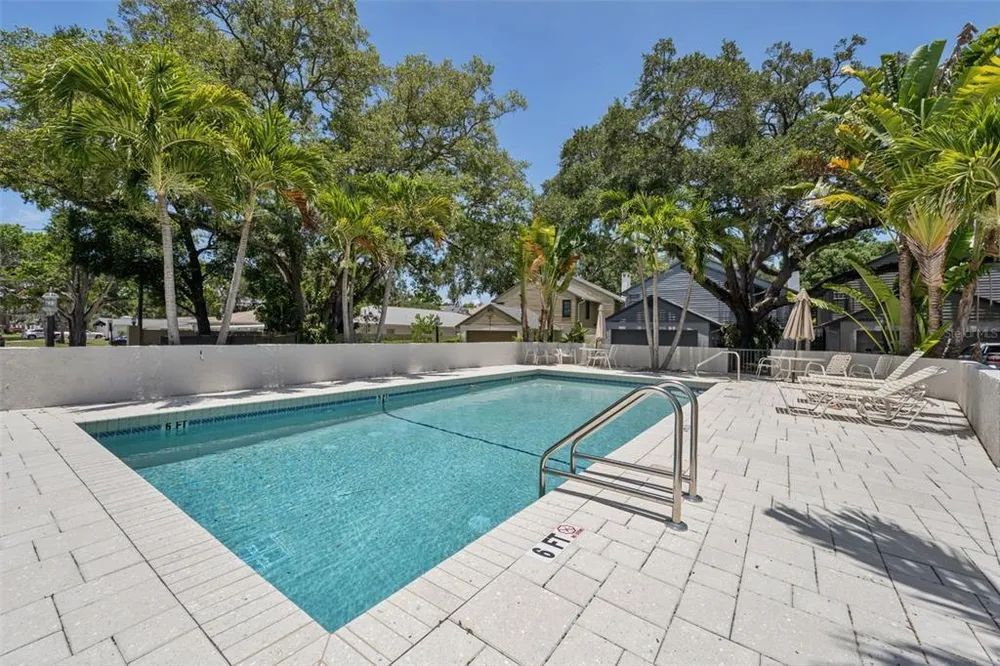 4510 W Fig St, Tampa, FL 33609