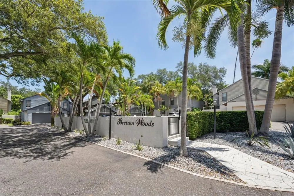 4510 W Fig St, Tampa, FL 33609