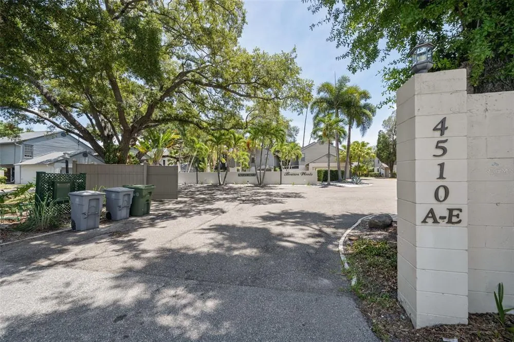 4510 W Fig St, Tampa, FL 33609