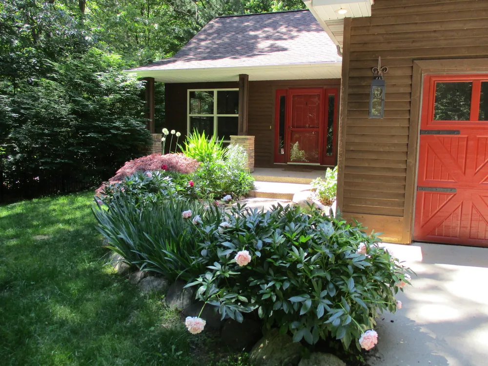 6417 Ototeman Trail, Saugatuck, MI 49453