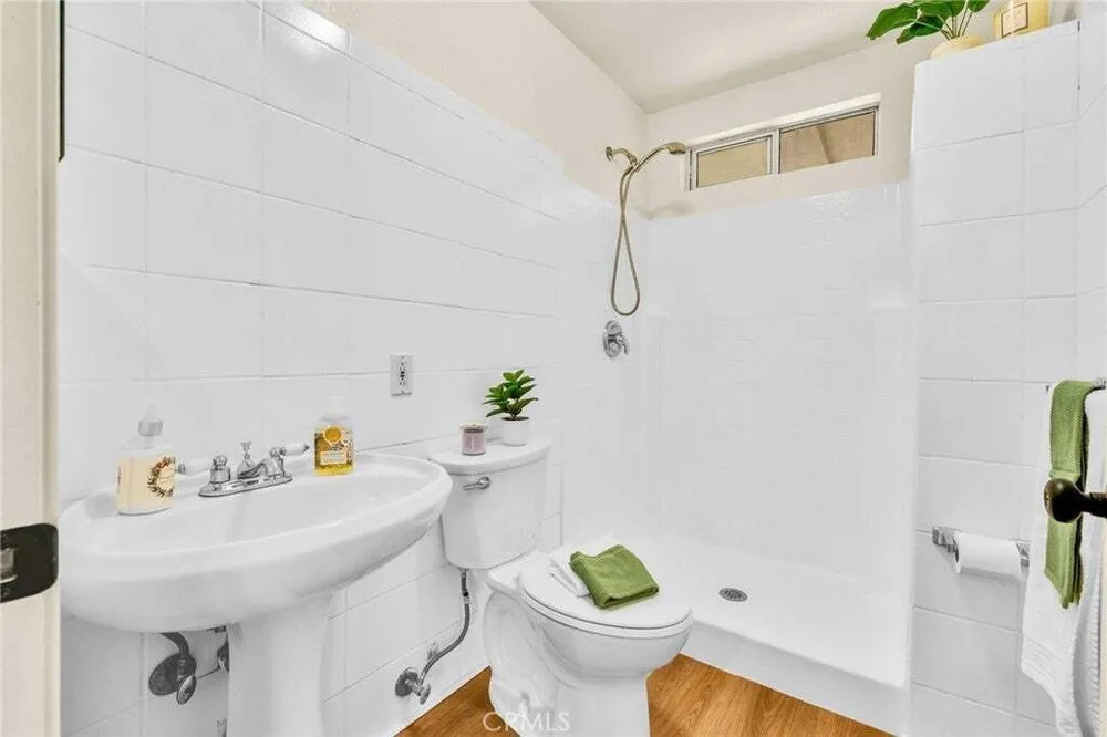 3185 Perlita Ave, Glassell Park, CA 90039