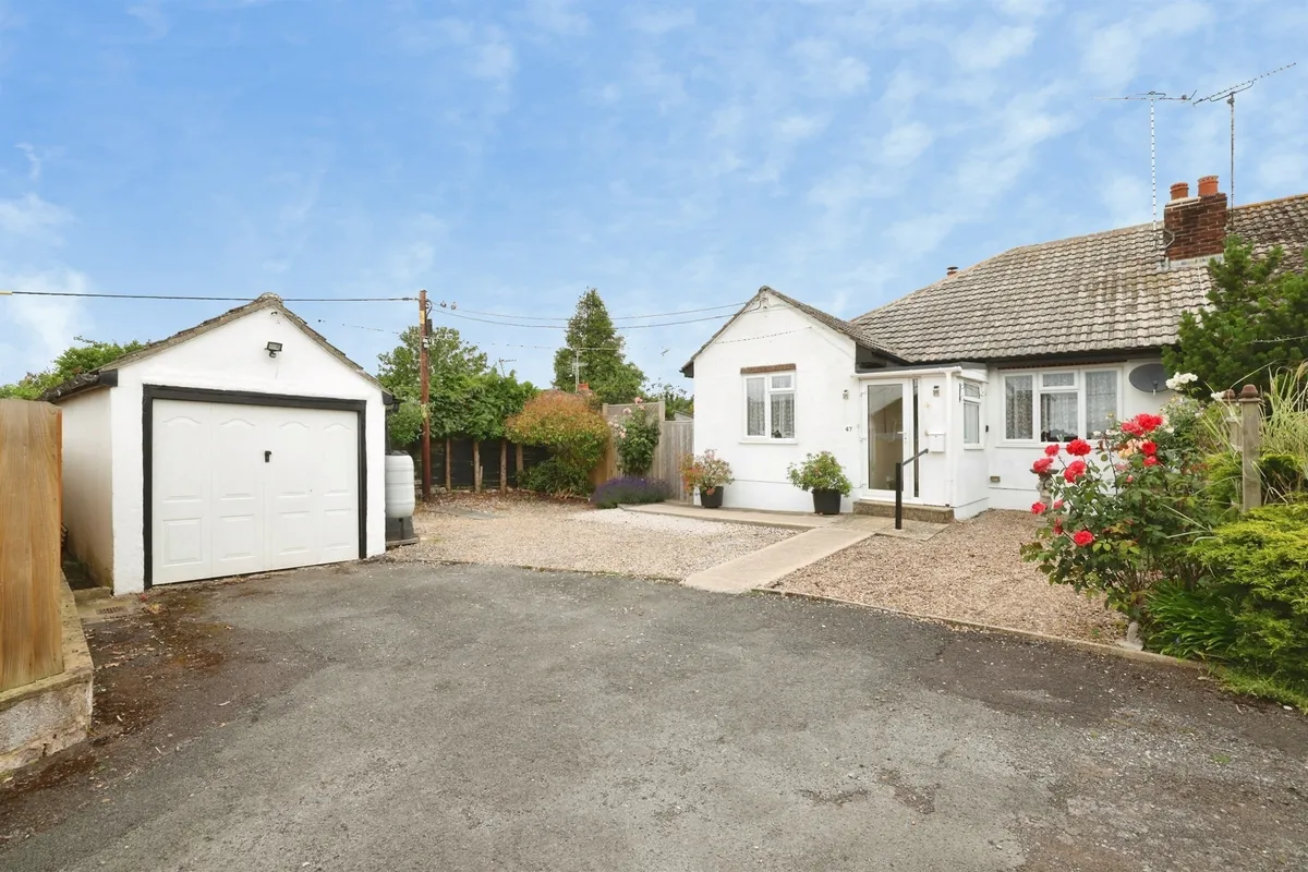 Kitchener Road, Amesbury, Salisbury