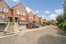 Pinel Close, Virginia Water, GU25 photo 1