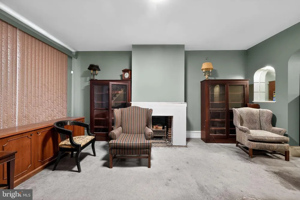1325 E Montgomery Ave, Philadelphia, PA 19125