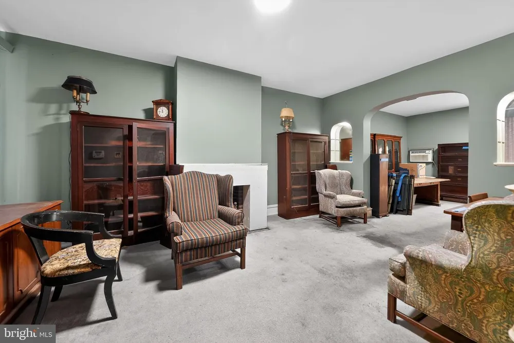 1325 E Montgomery Ave, Philadelphia, PA 19125