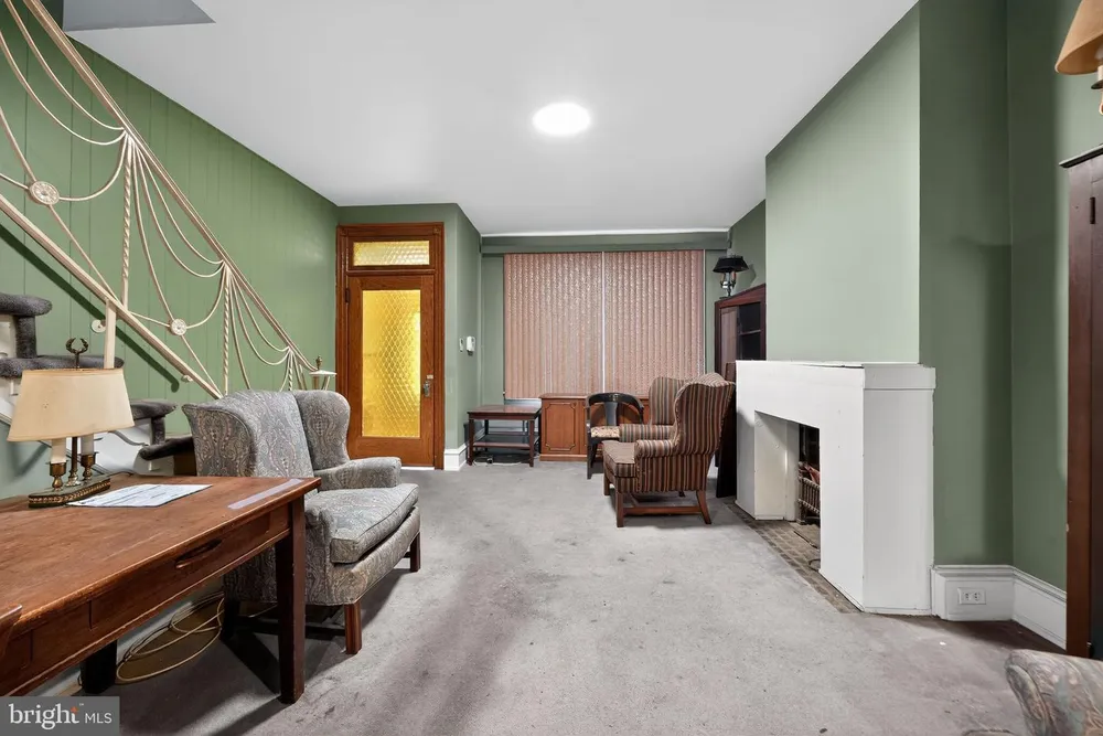 1325 E Montgomery Ave, Philadelphia, PA 19125