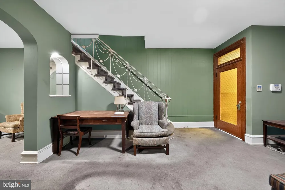 1325 E Montgomery Ave, Philadelphia, PA 19125