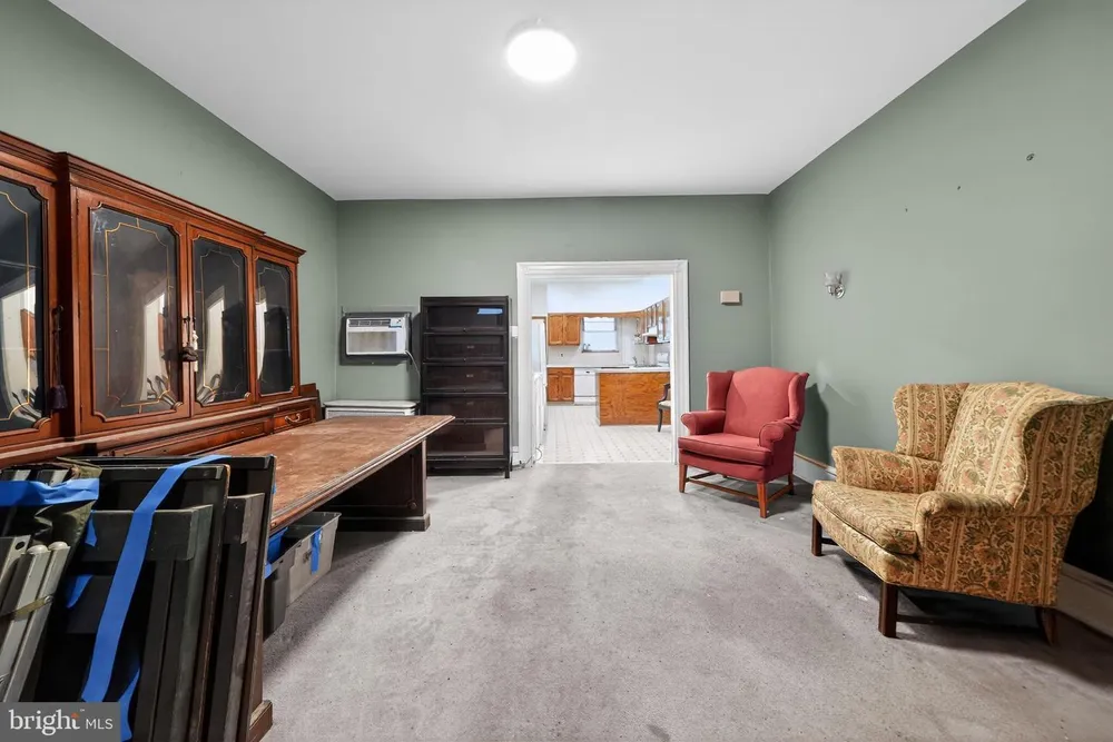 1325 E Montgomery Ave, Philadelphia, PA 19125