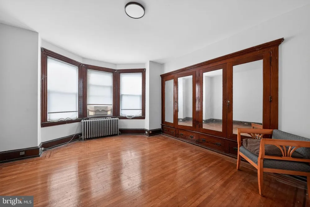 1325 E Montgomery Ave, Philadelphia, PA 19125