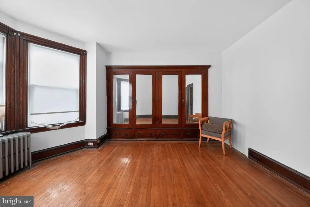 1325 E Montgomery Ave, Philadelphia, PA 19125
