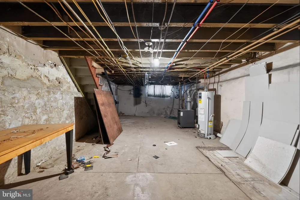 1325 E Montgomery Ave, Philadelphia, PA 19125
