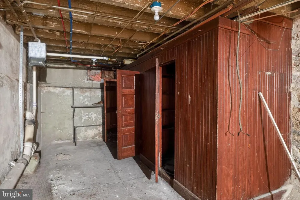 1325 E Montgomery Ave, Philadelphia, PA 19125