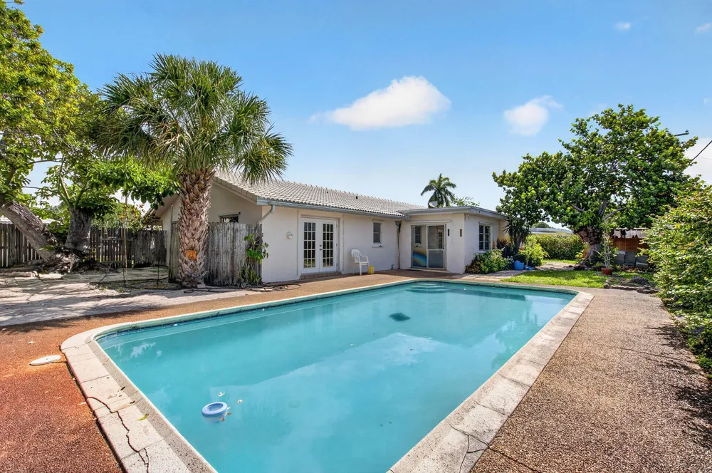 1370 SW 27th Pl, Boynton Beach, FL 33426