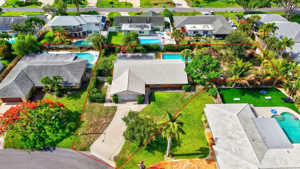 1370 SW 27th Pl, Boynton Beach, FL 33426