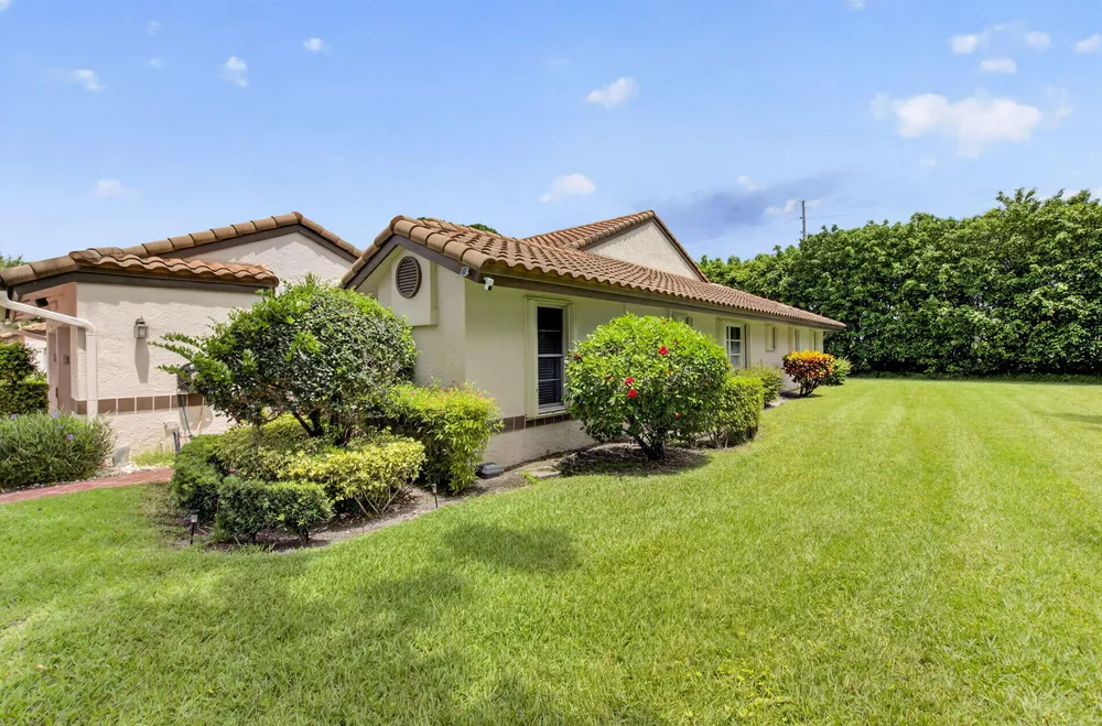 6082 Waldwick Circle, Delray Beach, FL 33484