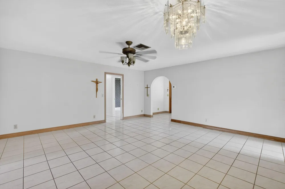 1370 SW 27th Pl, Boynton Beach, FL 33426