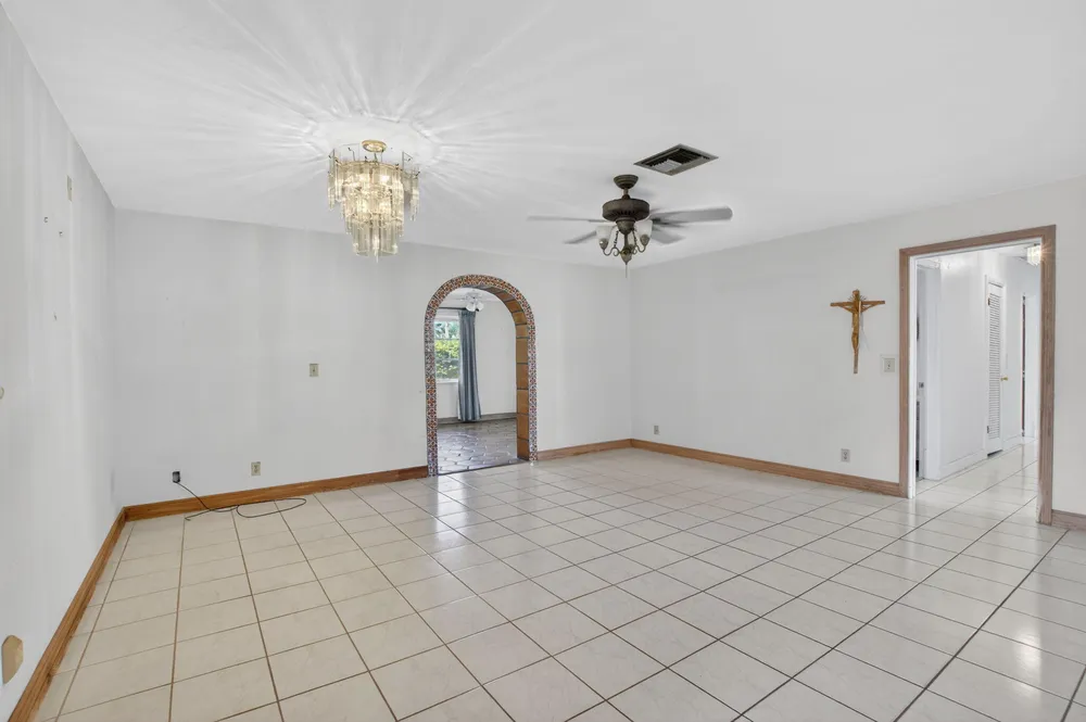 1370 SW 27th Pl, Boynton Beach, FL 33426