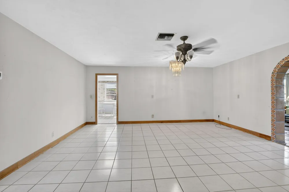 1370 SW 27th Pl, Boynton Beach, FL 33426