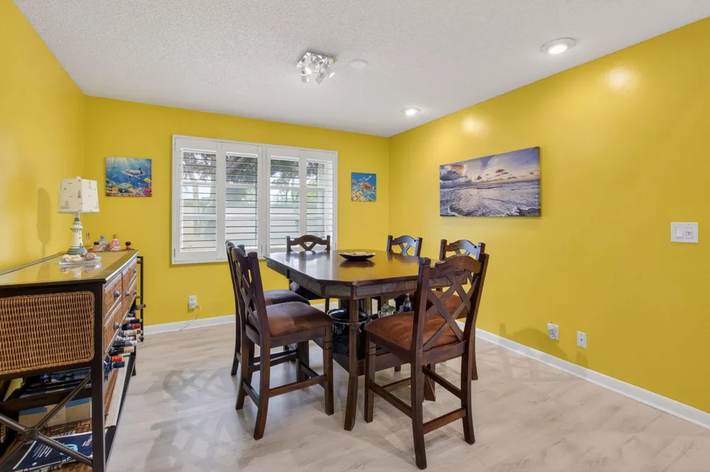 6082 Waldwick Circle, Delray Beach, FL 33484